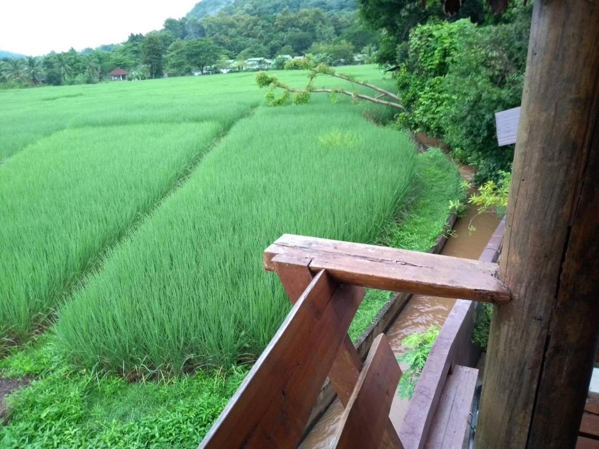 Ban Hua Nam Mae Sakut Pimpa House酒店 外观 照片