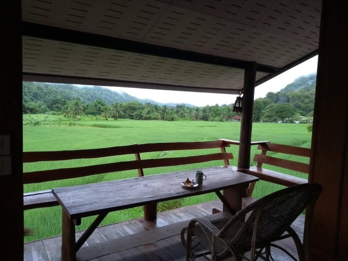 Ban Hua Nam Mae Sakut Pimpa House酒店 外观 照片