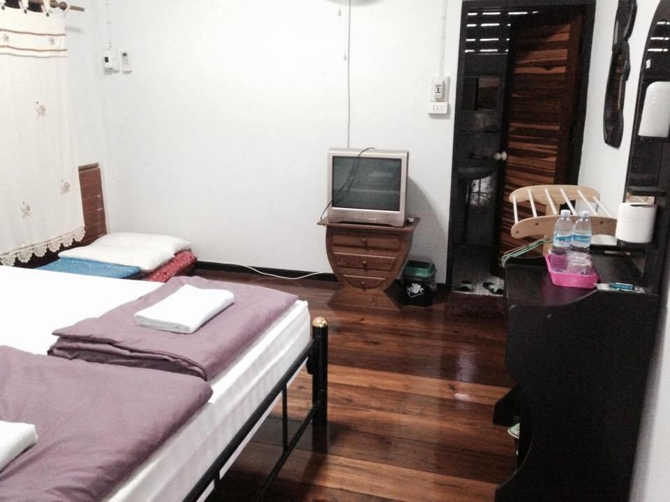 Ban Hua Nam Mae Sakut Pimpa House酒店 外观 照片