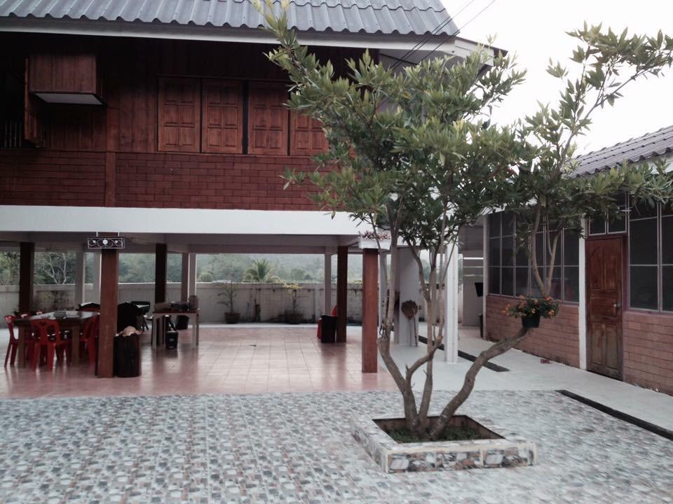 Ban Hua Nam Mae Sakut Pimpa House酒店 外观 照片